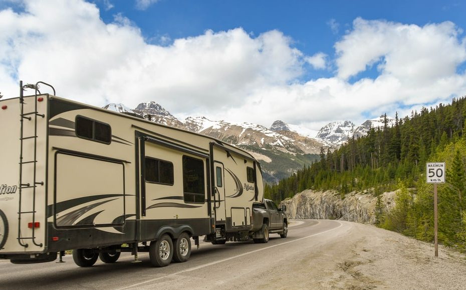 2023 Average Camper Weight (15 Example Campers) | The Roving Foleys