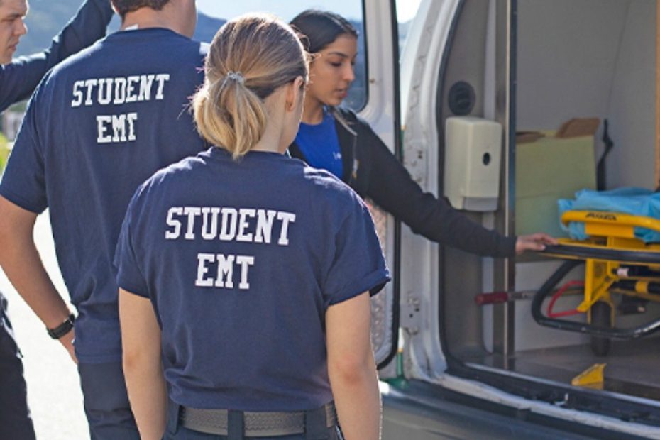 How To Become An Emt