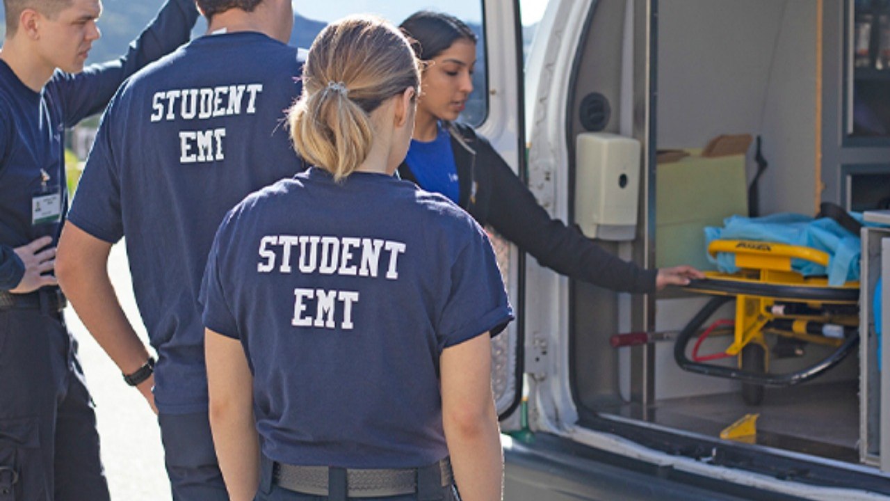 How to become an EMT How To Become An Emt