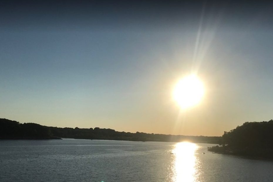 Check Out The 10 Largest Lakes In The State Of Iowa